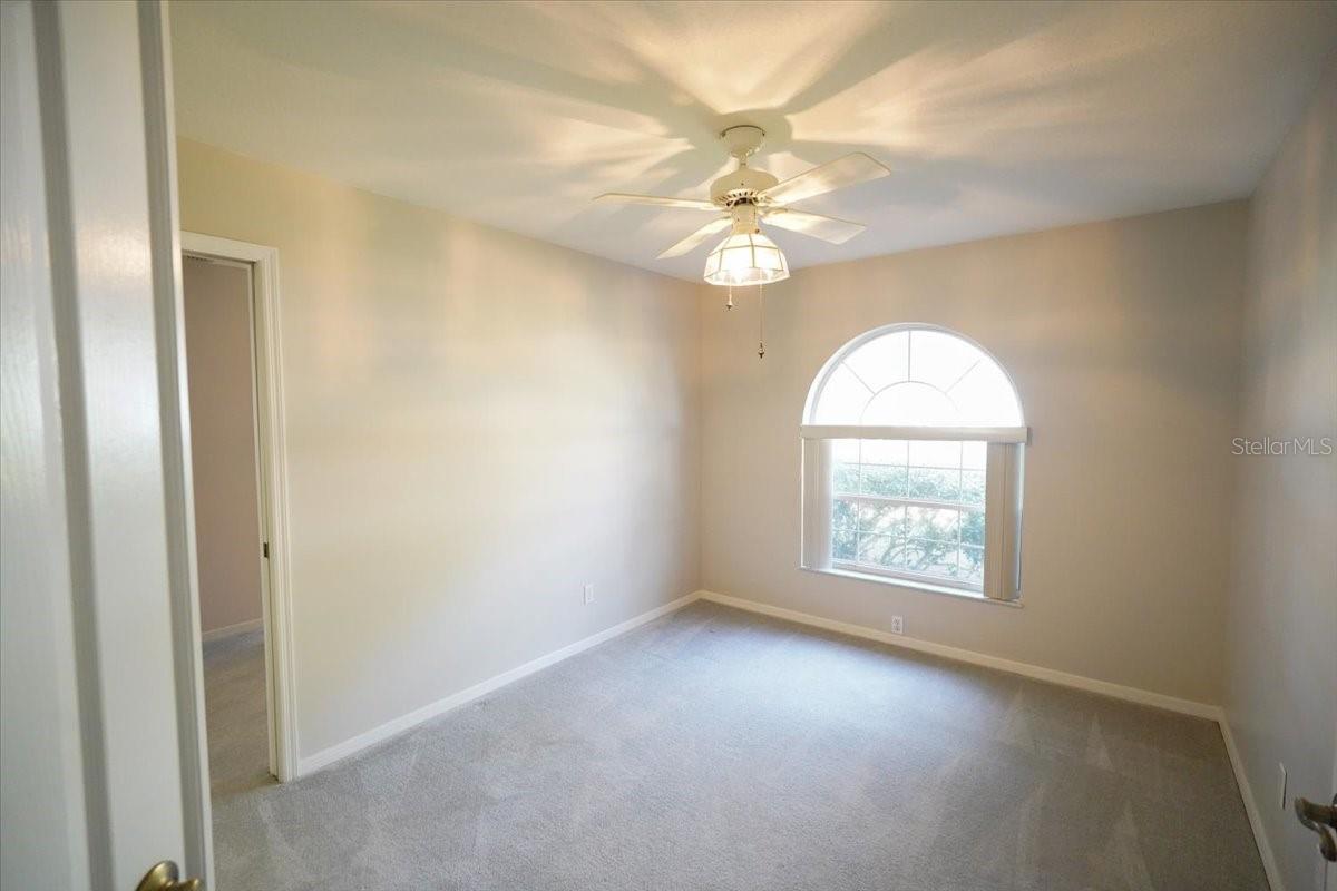 Image 31 of 66 For 29 Linder Circle