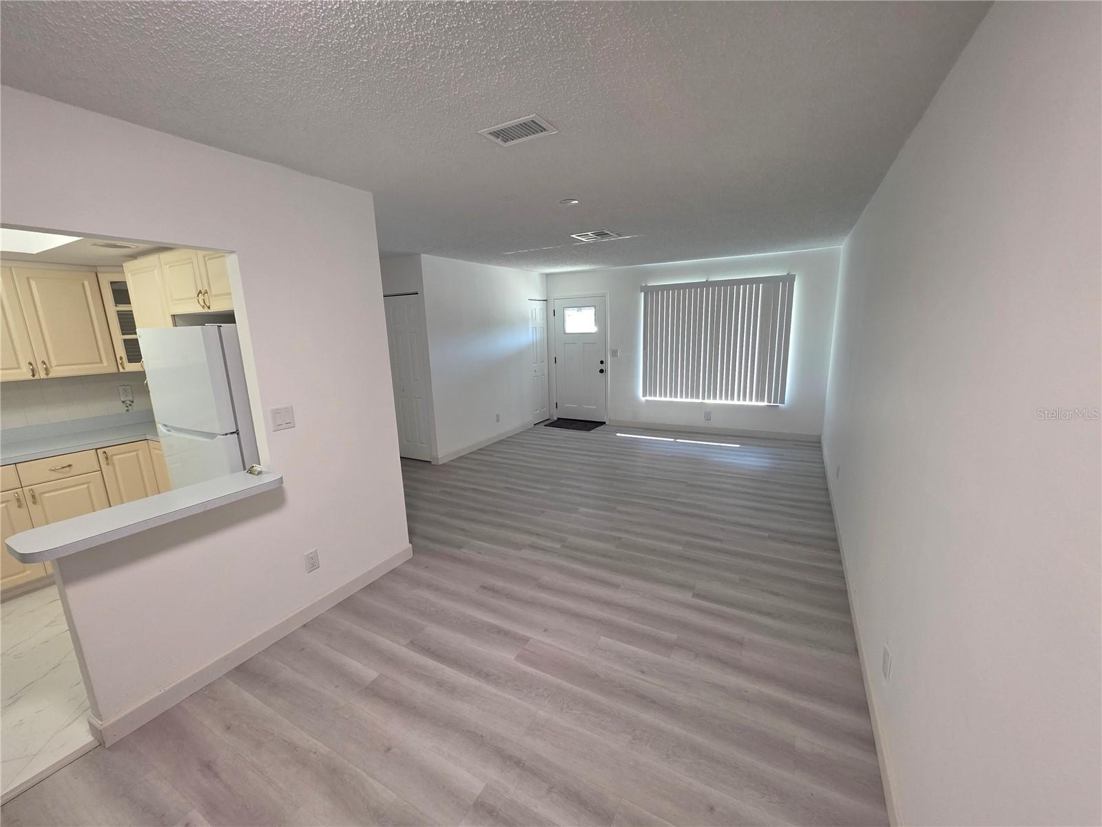 Image 10 of 27 For 7981 Smoketree Court