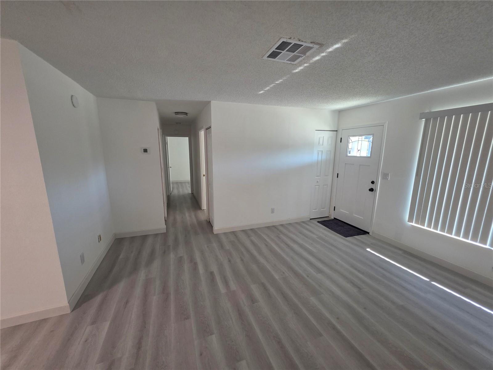 Image 11 of 27 For 7981 Smoketree Court