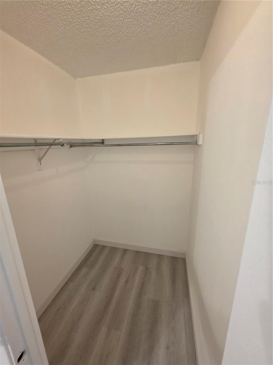 Image 15 of 27 For 7981 Smoketree Court