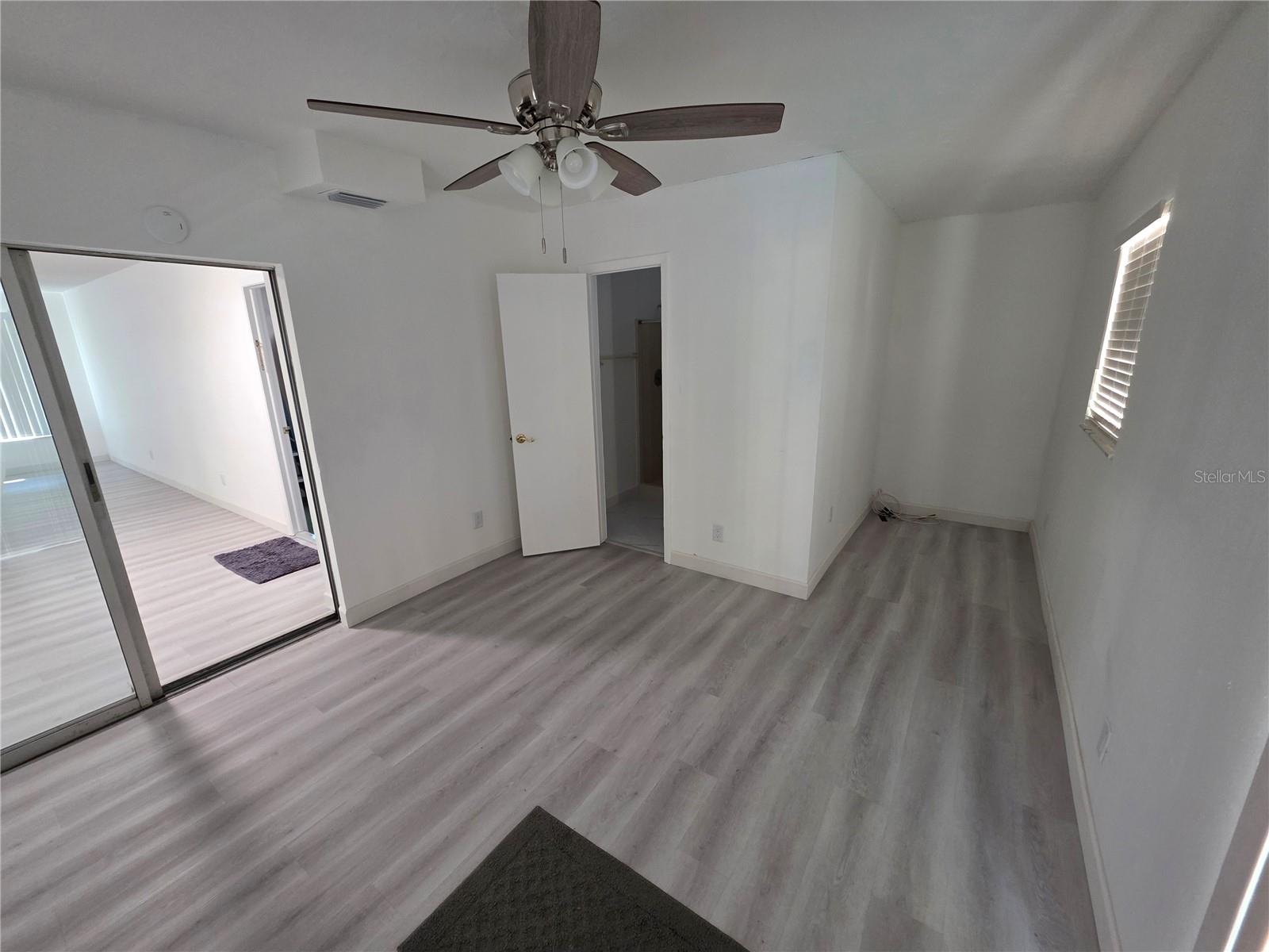 Image 16 of 27 For 7981 Smoketree Court