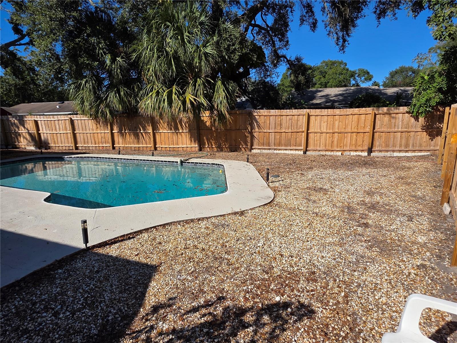 Image 24 of 27 For 7981 Smoketree Court