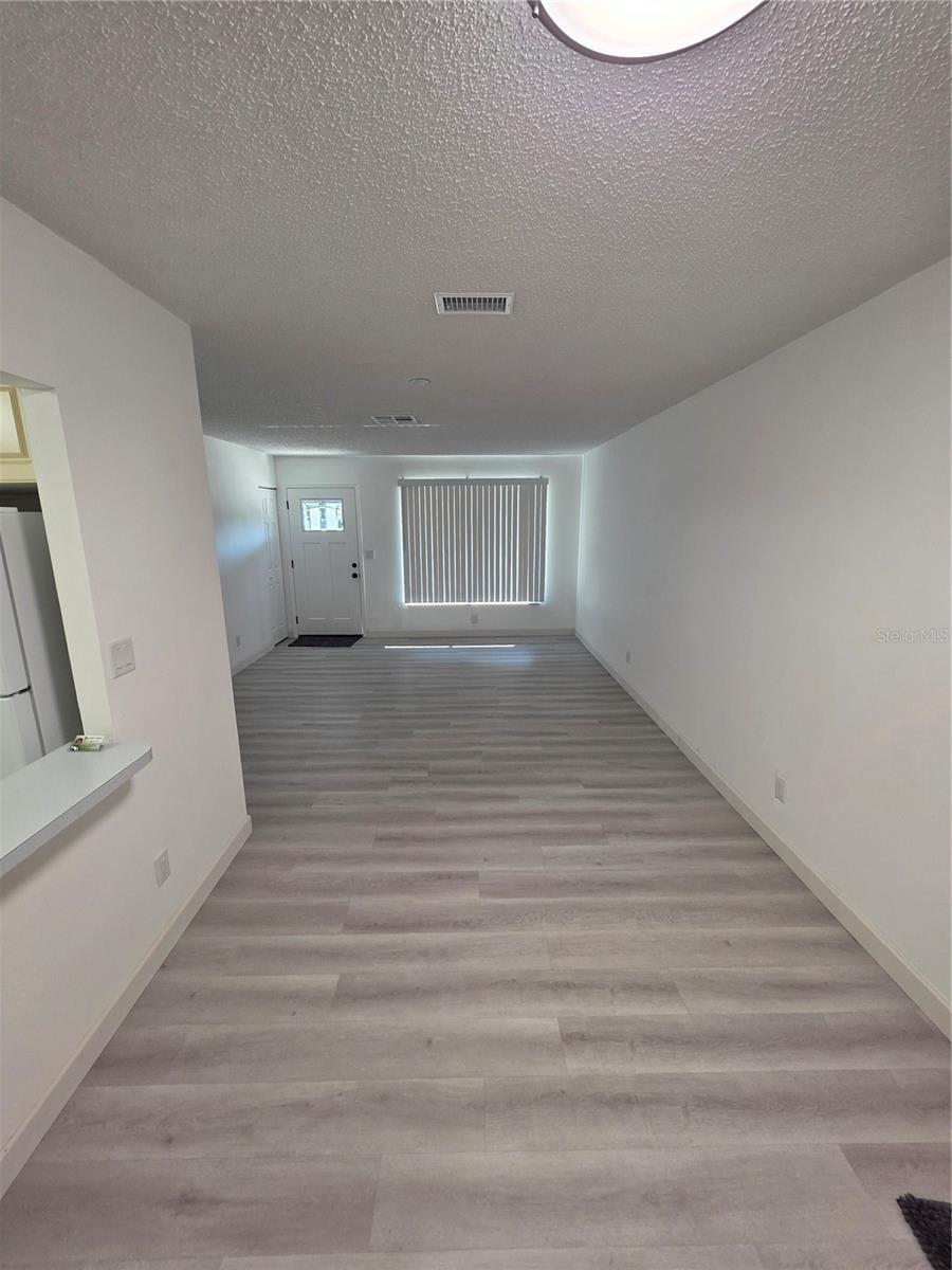 Image 7 of 27 For 7981 Smoketree Court