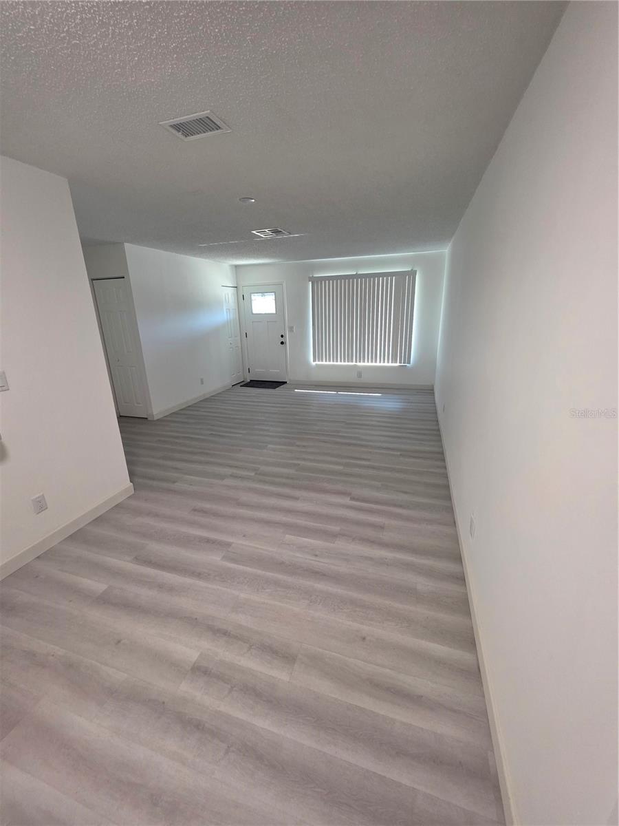 Image 9 of 27 For 7981 Smoketree Court