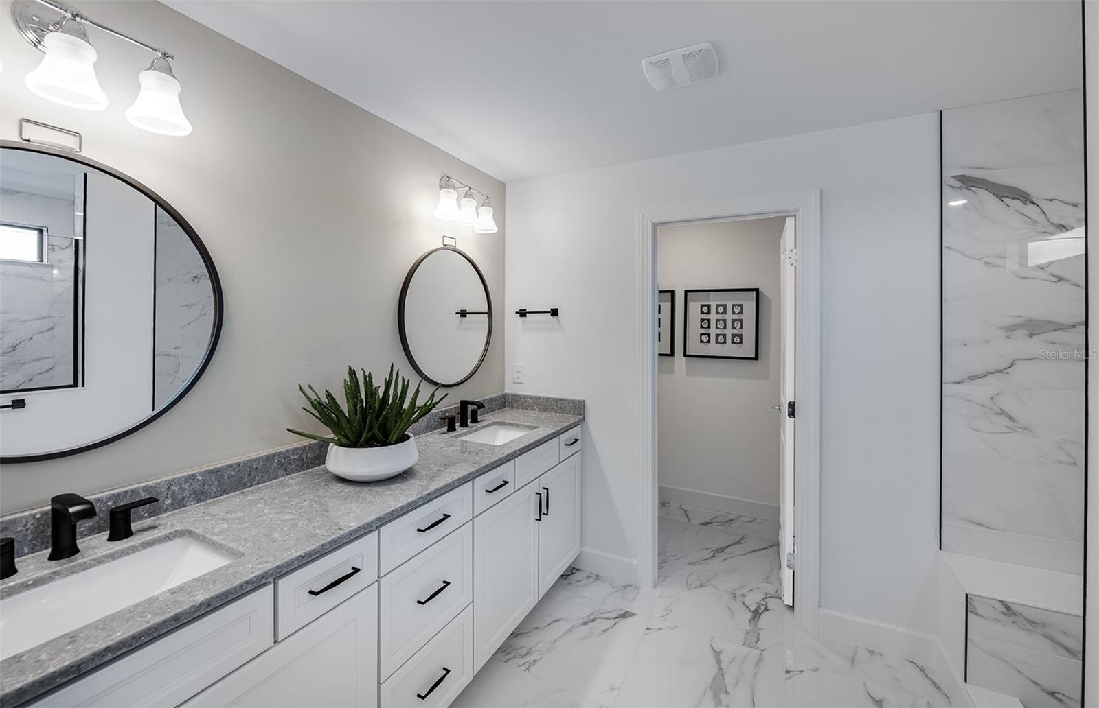 Image 10 of 27 For 7461 Summer Court