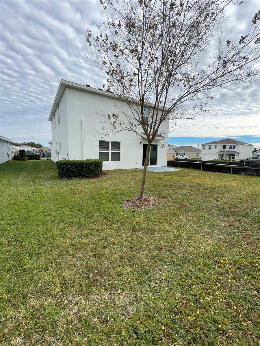 Image 32 of 35 For 37059 Kings Crown Dr