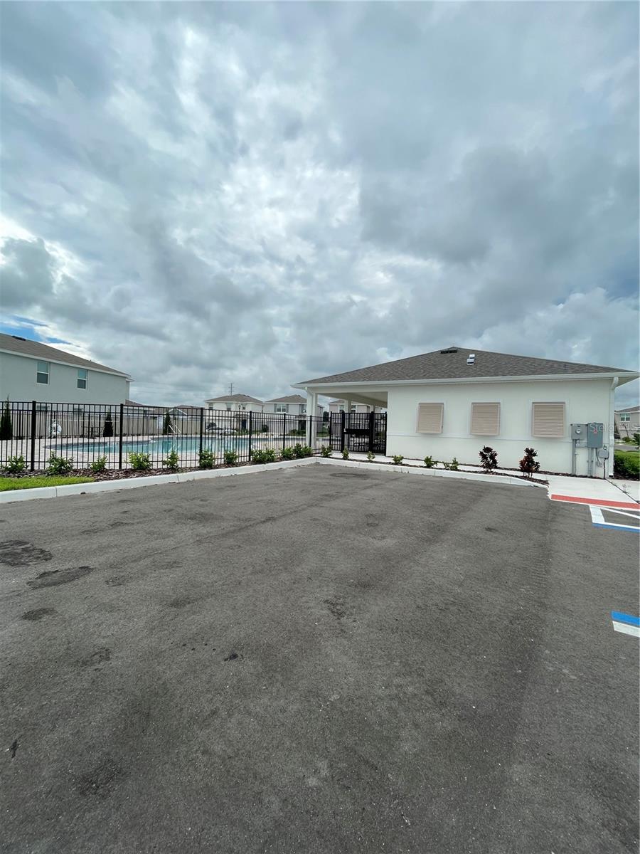 Image 34 of 35 For 37059 Kings Crown Dr