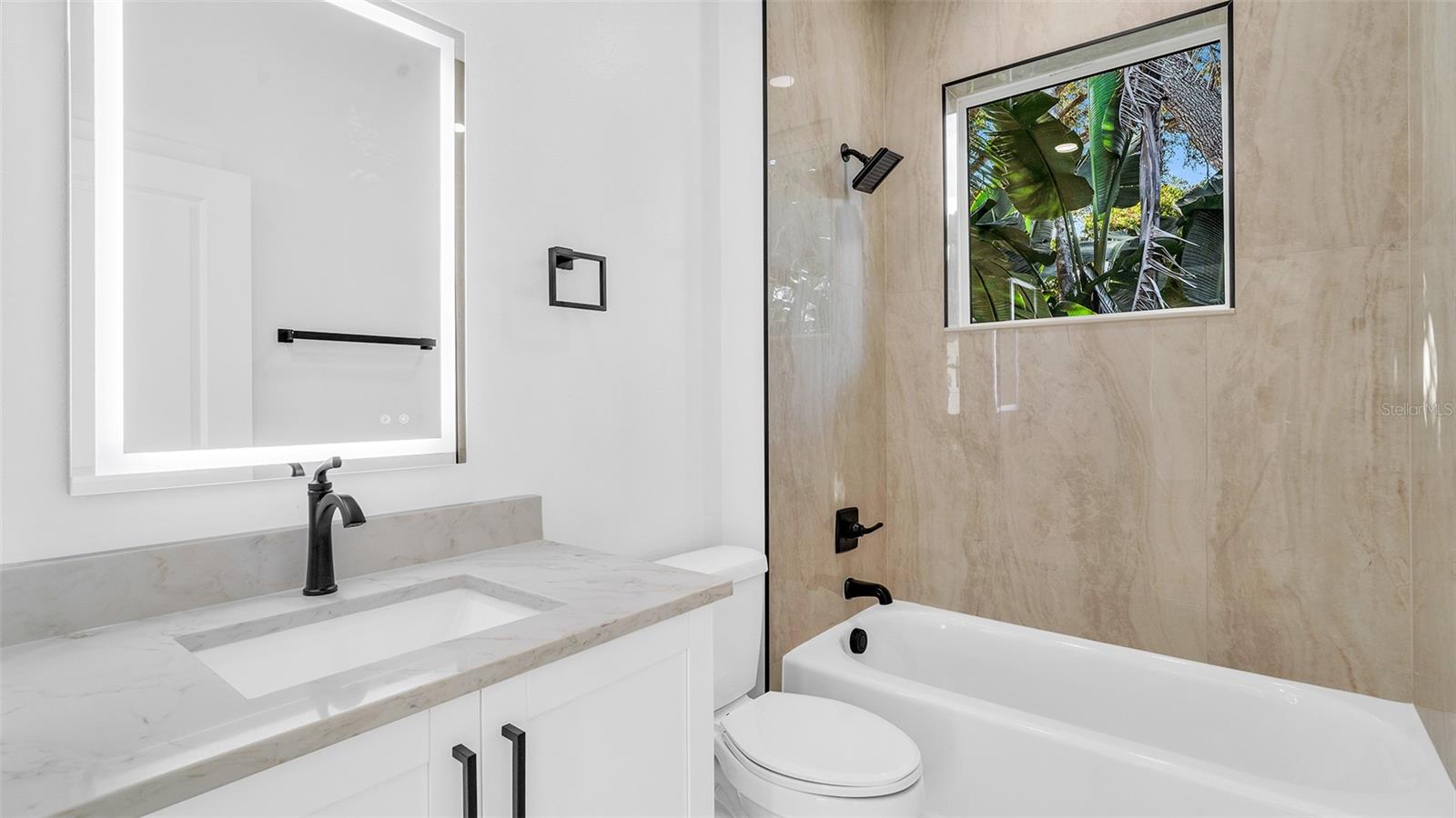 Image 11 of 38 For 2701 35th Avenue N