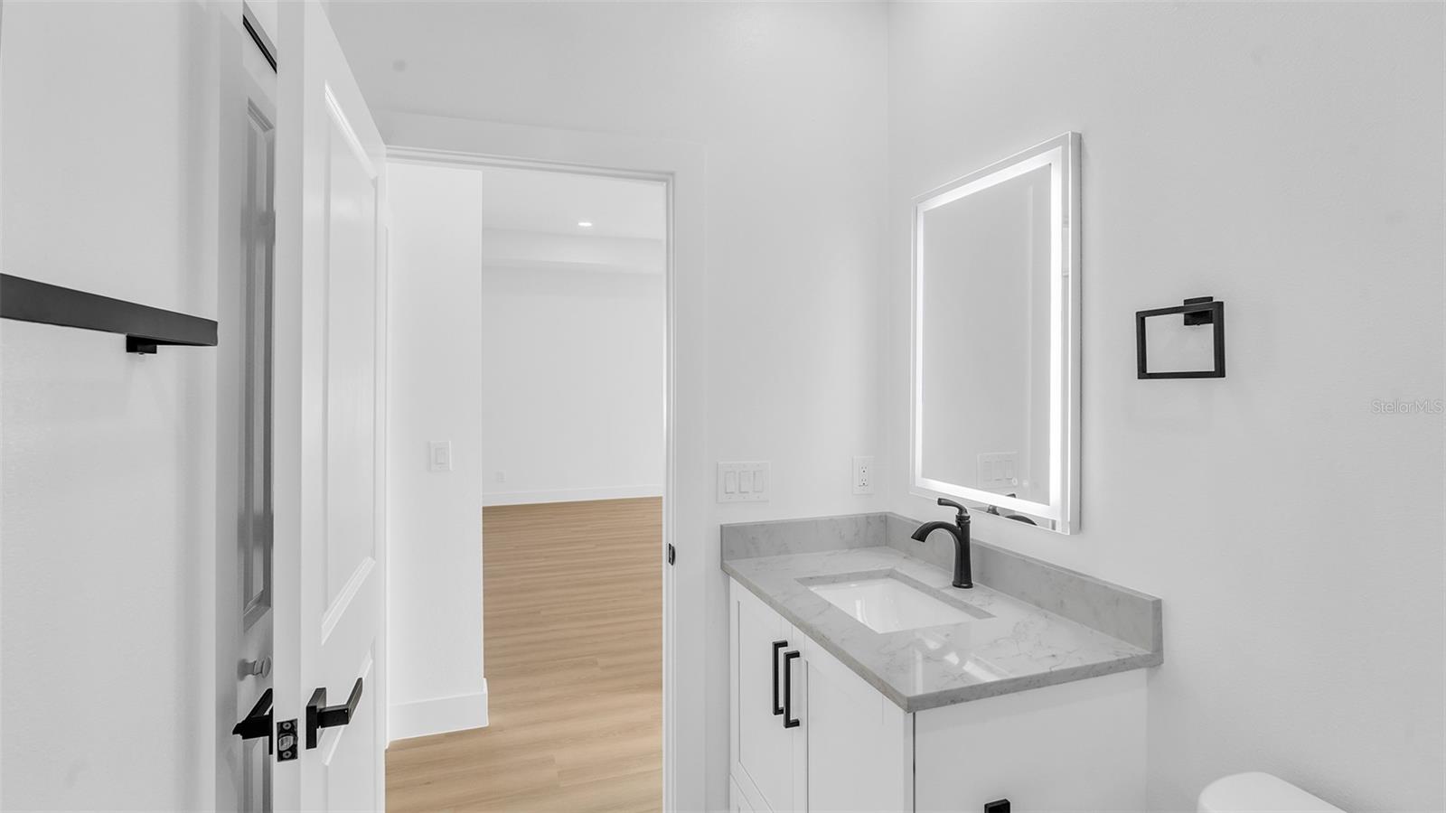 Image 12 of 38 For 2701 35th Avenue N