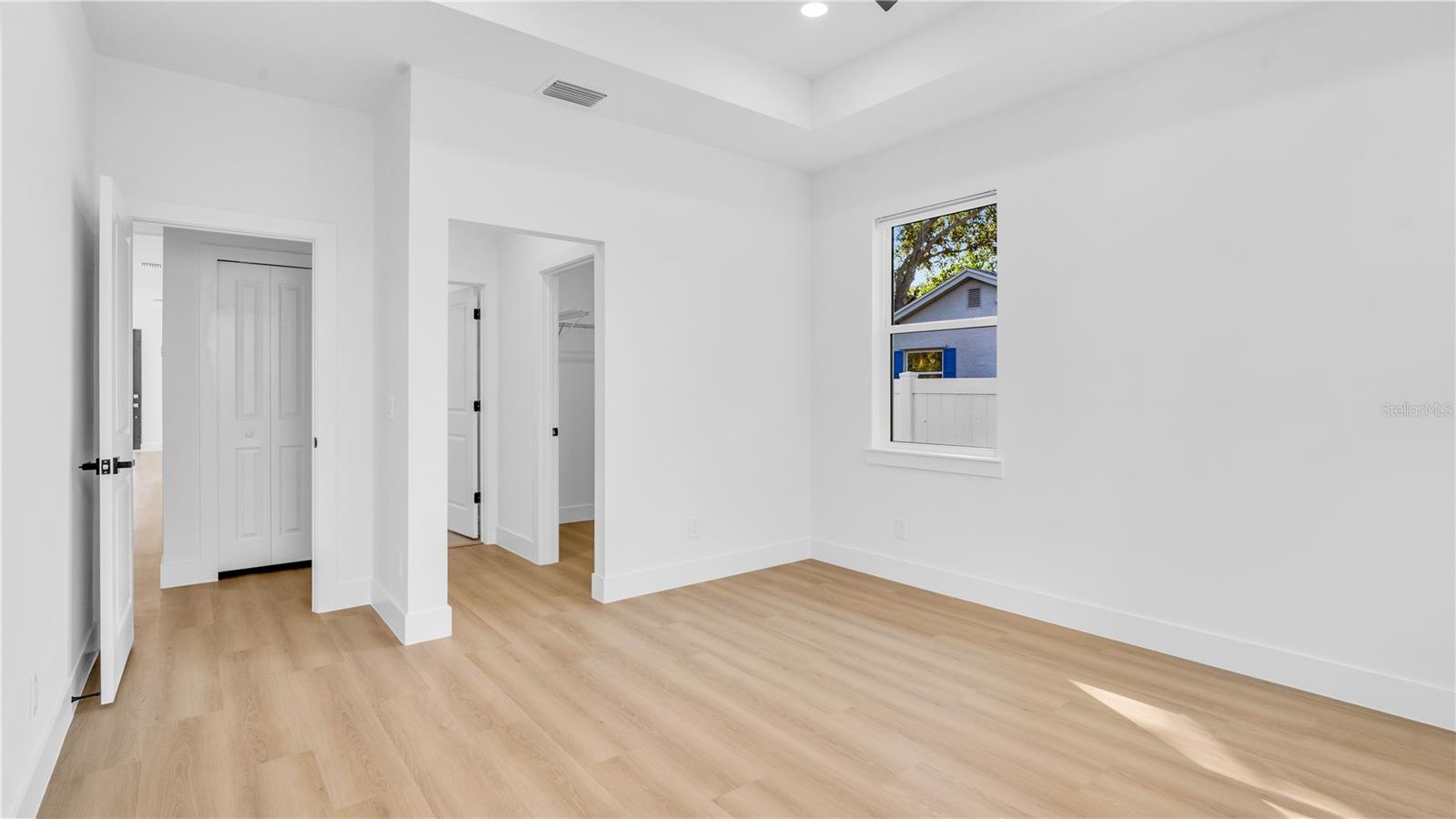 Image 20 of 38 For 2701 35th Avenue N