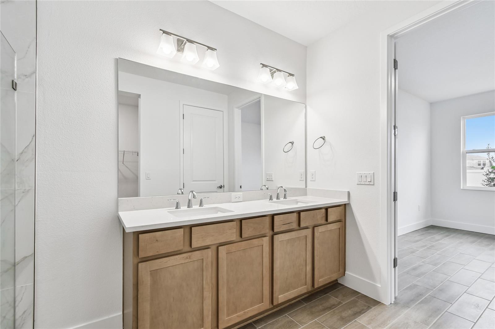 Image 25 of 40 For 30950 Pendleton Landing Circle