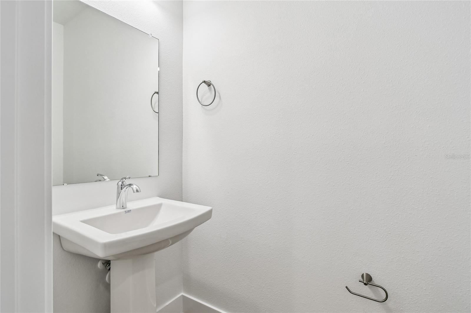 Image 34 of 40 For 30950 Pendleton Landing Circle