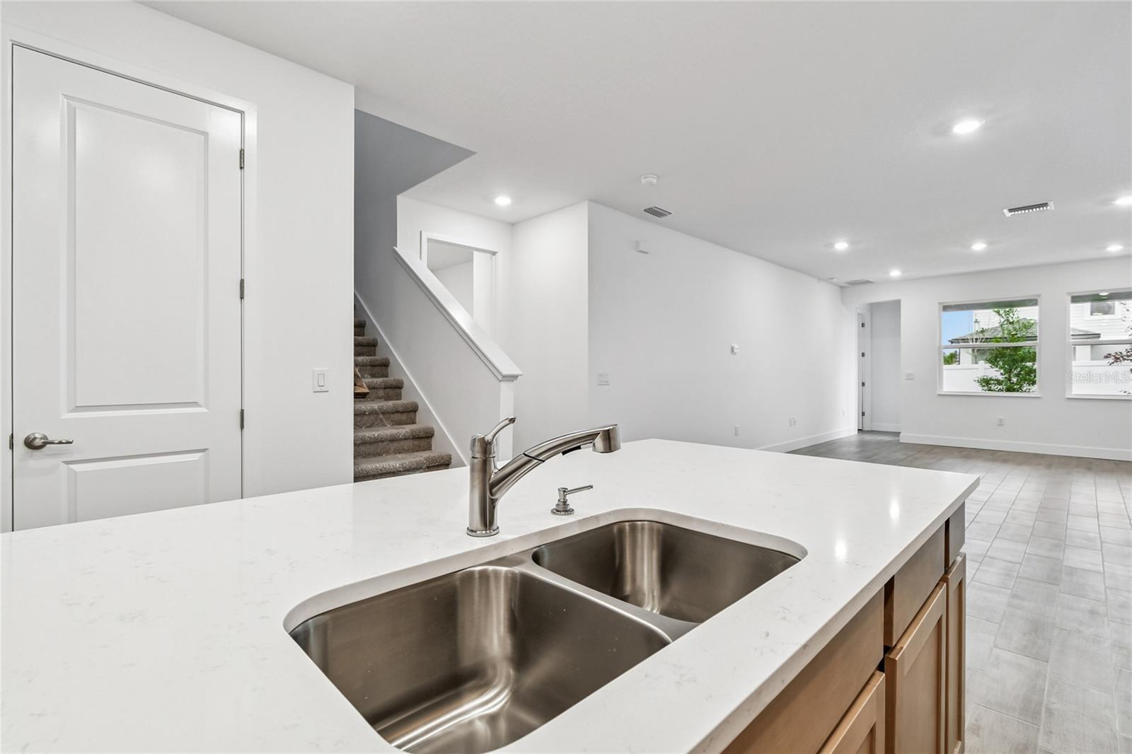 Image 8 of 40 For 30950 Pendleton Landing Circle