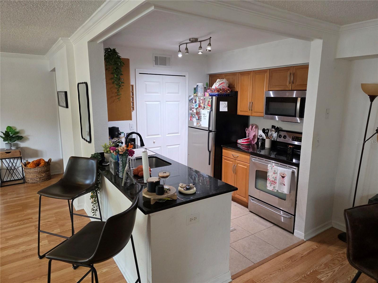 Image 7 of 20 For 3301 Haviland Court 104