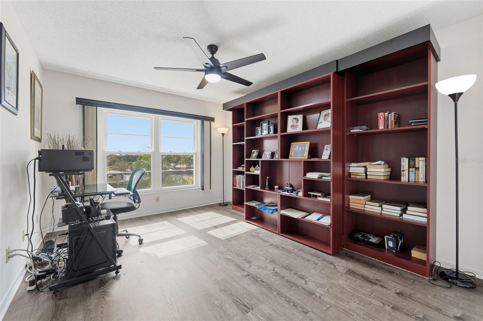 Image 27 of 53 For 3021 Countryside Boulevard 44a