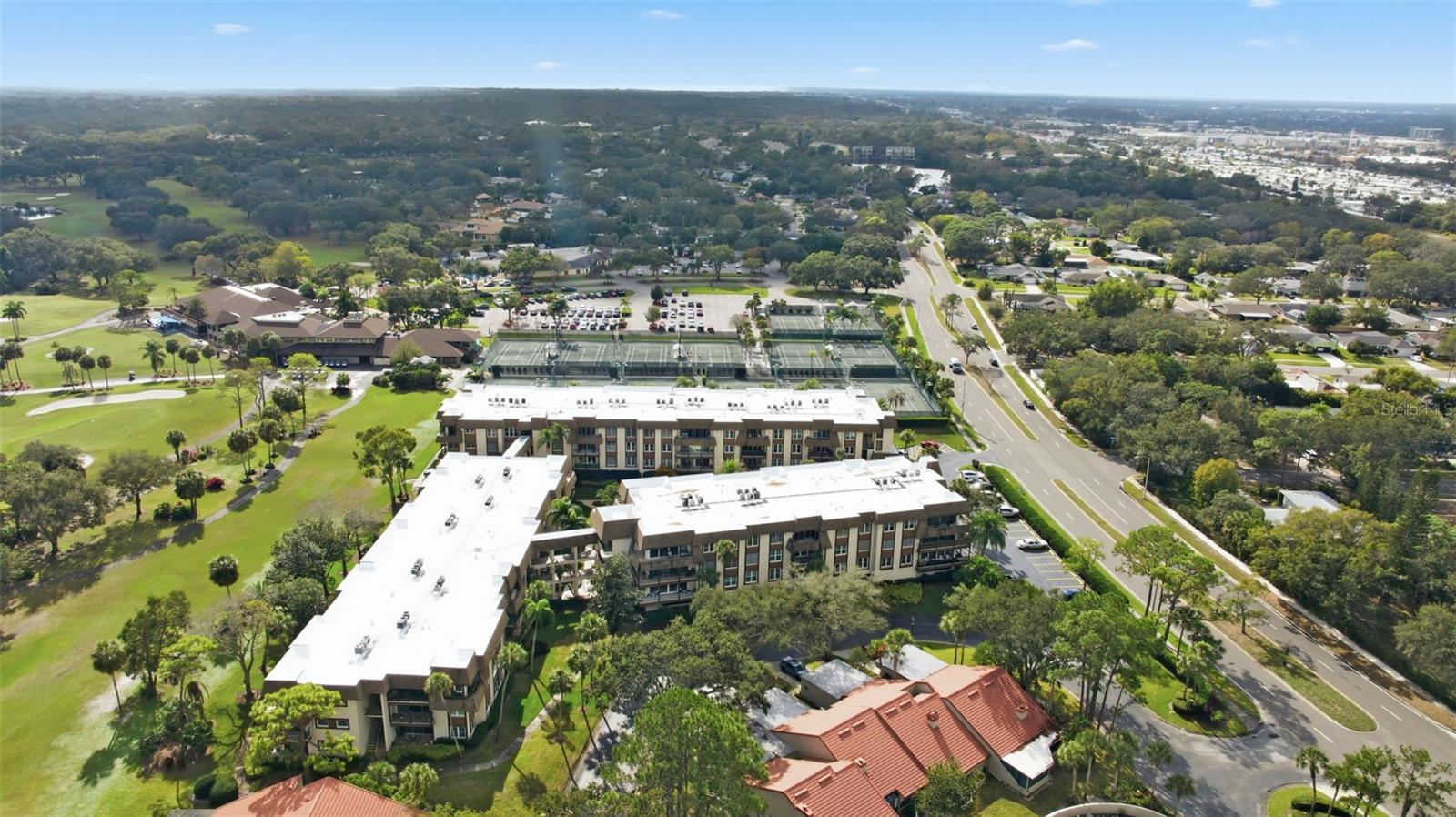 Image 46 of 53 For 3021 Countryside Boulevard 44a