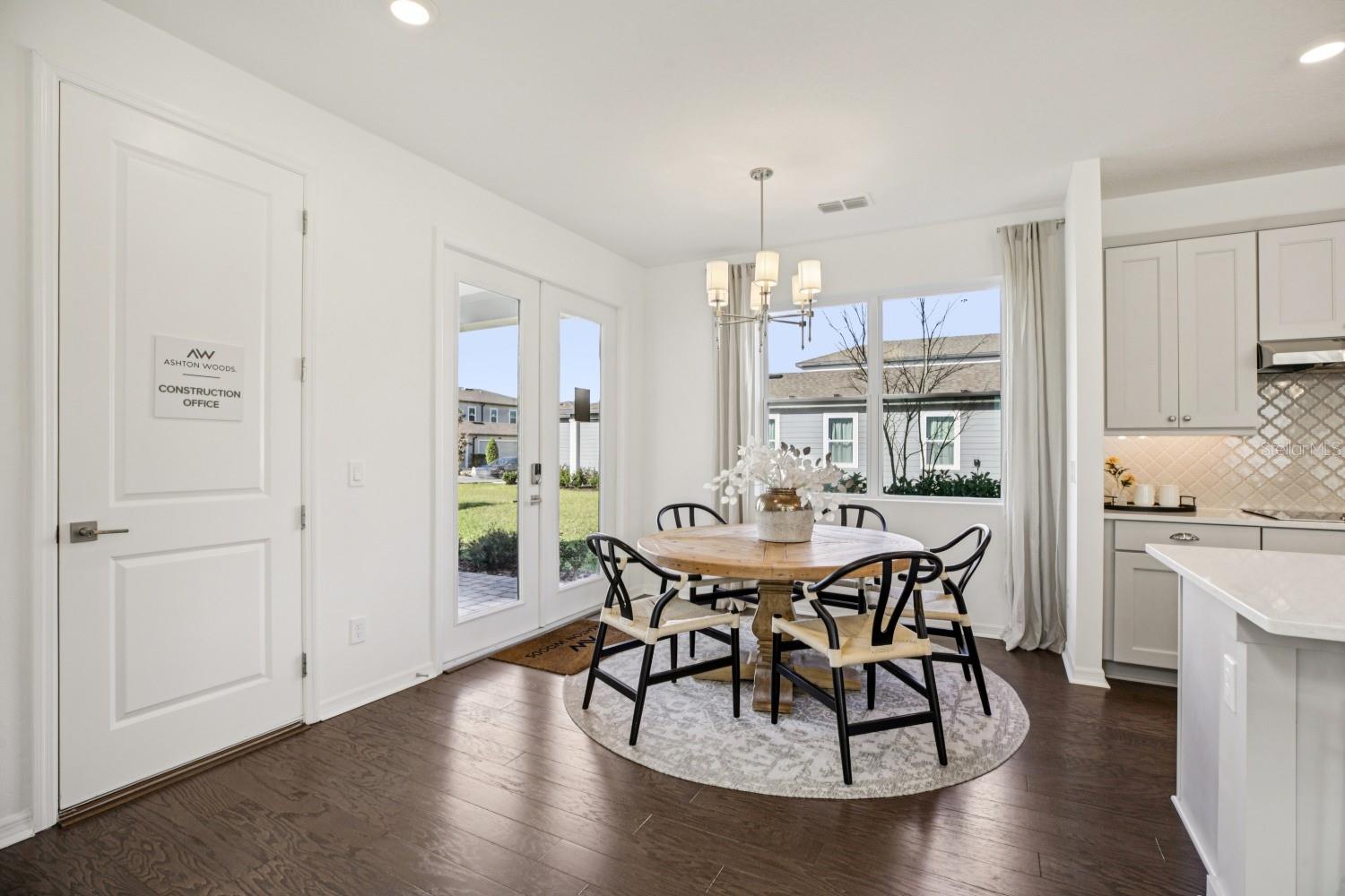 Image 12 of 55 For 11189 Green Citron Alley