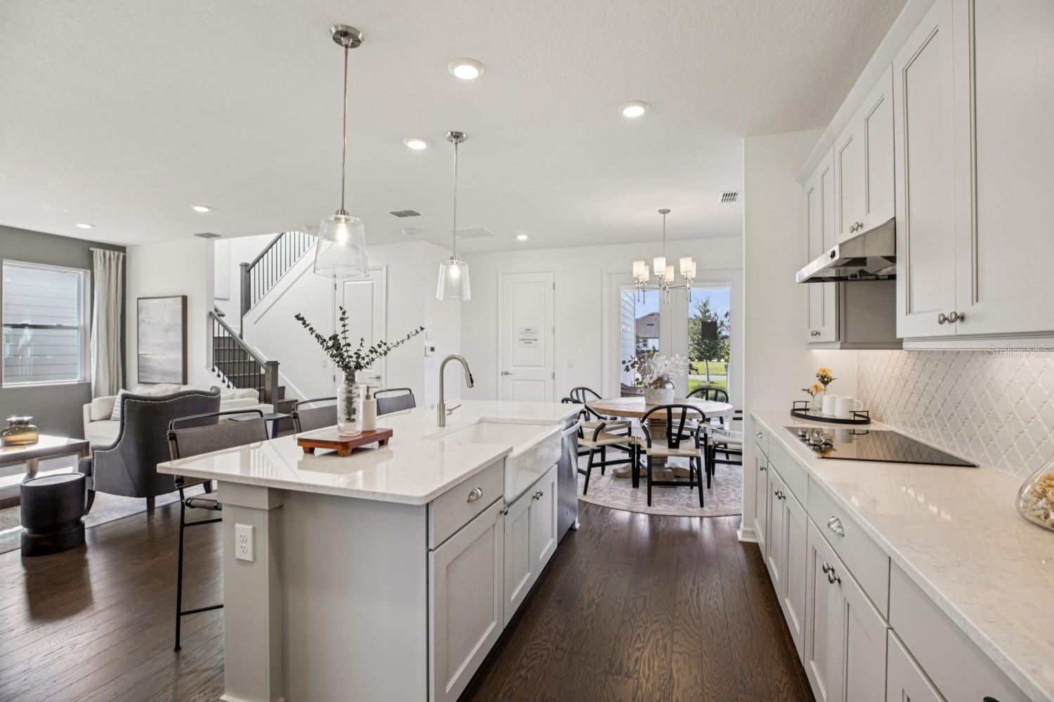 Image 17 of 55 For 11189 Green Citron Alley