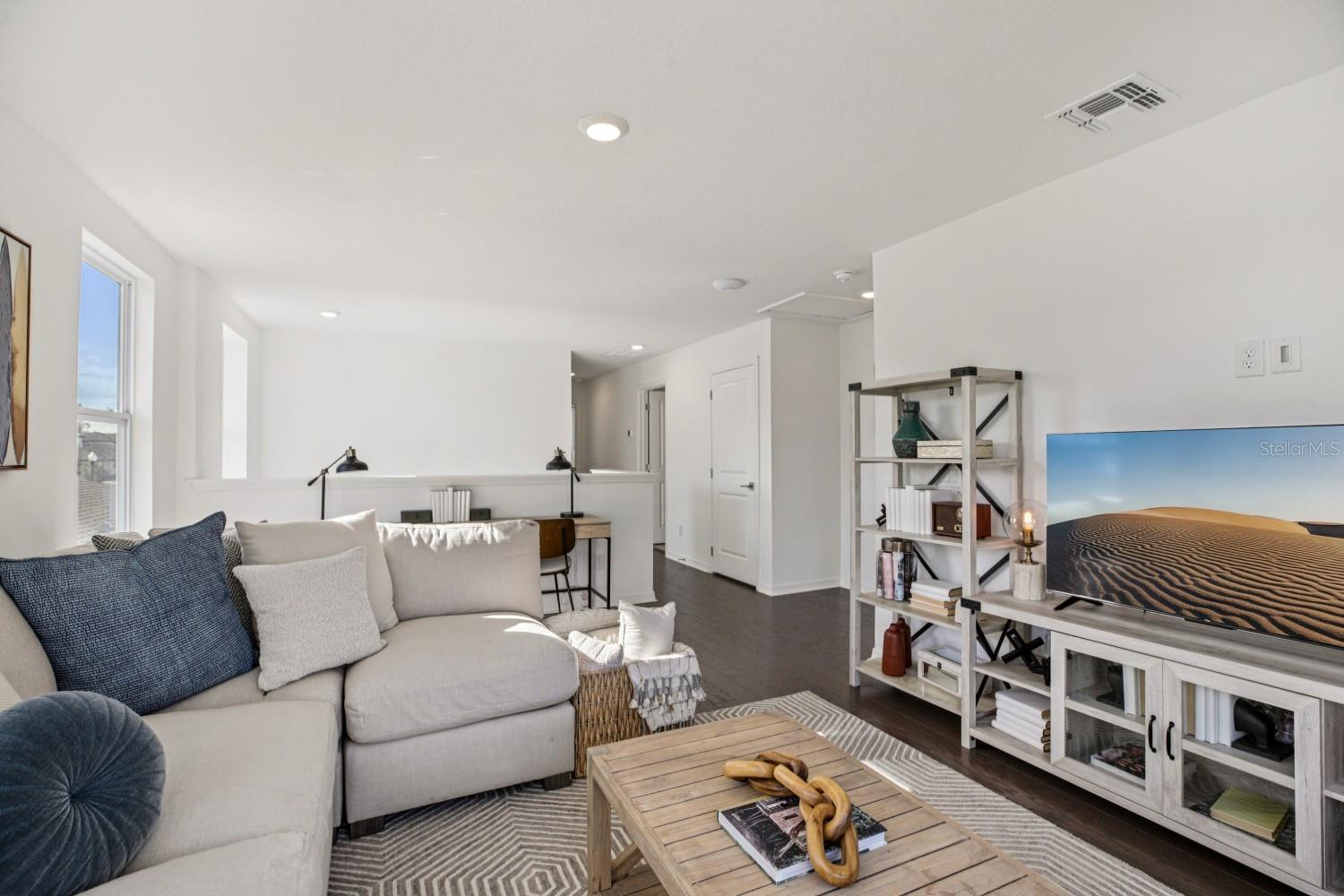 Image 27 of 55 For 11189 Green Citron Alley