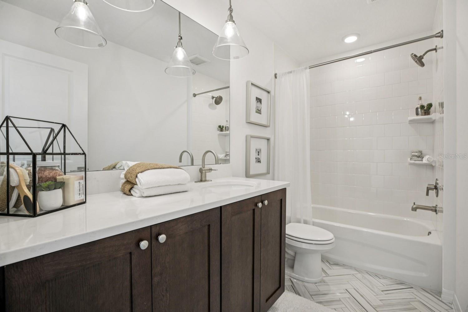 Image 42 of 55 For 11189 Green Citron Alley