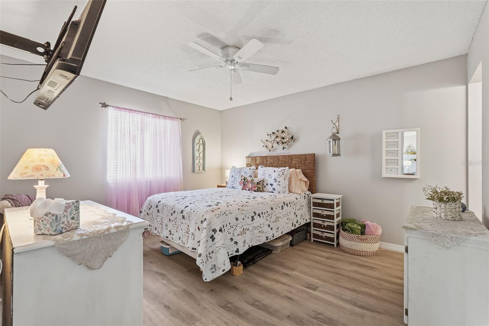 Image 15 of 30 For 2948 Bancroft Circle E B