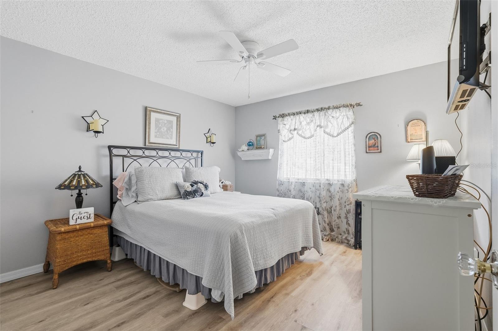 Image 9 of 30 For 2948 Bancroft Circle E B