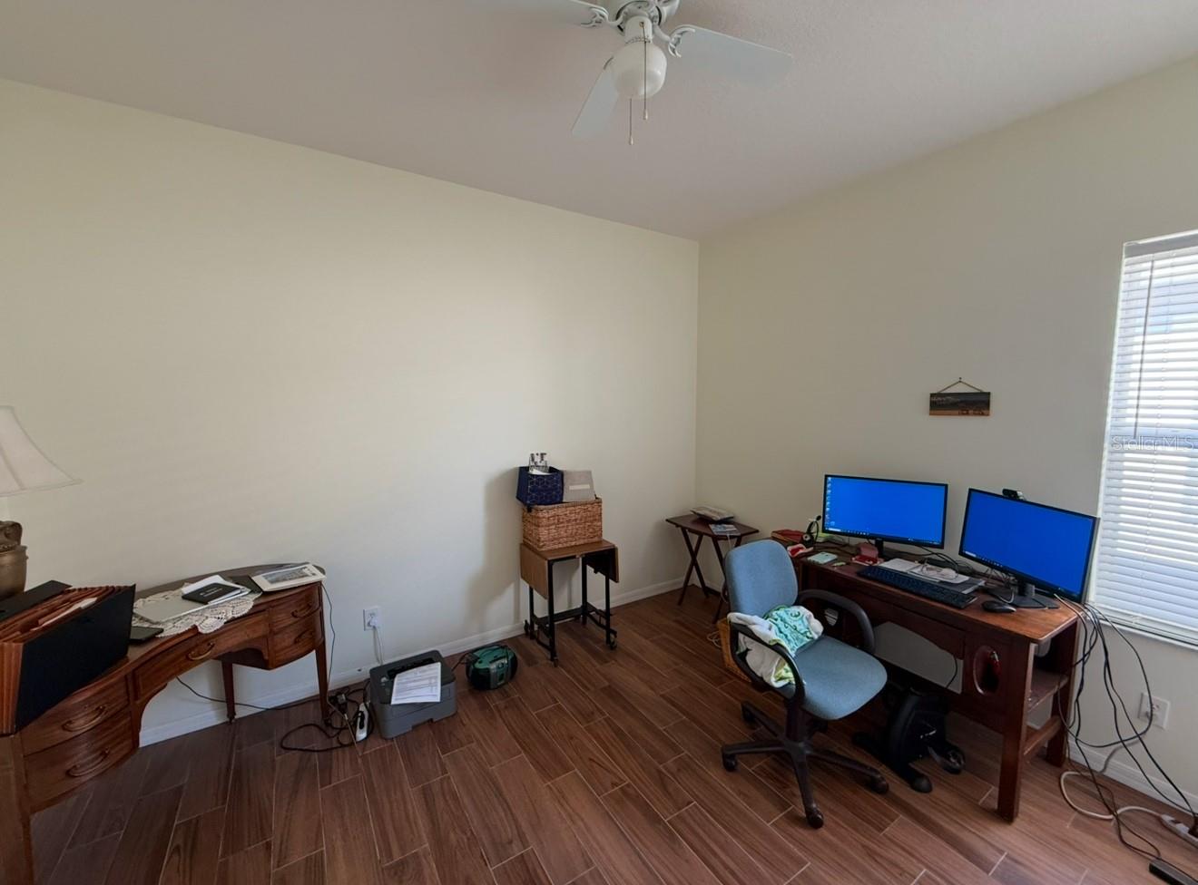 Image 7 of 18 For 6928 Surrey Oak Drive