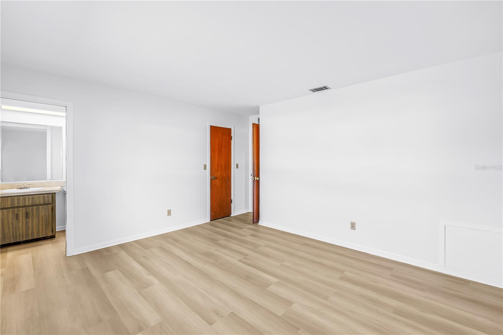 Image 22 of 36 For 9930 68th Street N