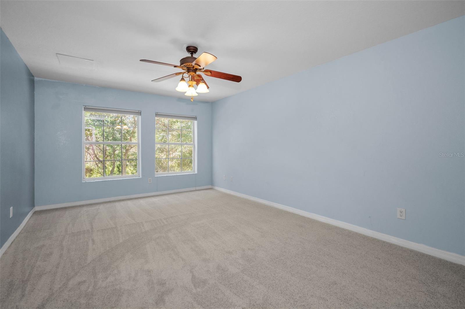 Image 14 of 62 For 929 Woodbridge Court