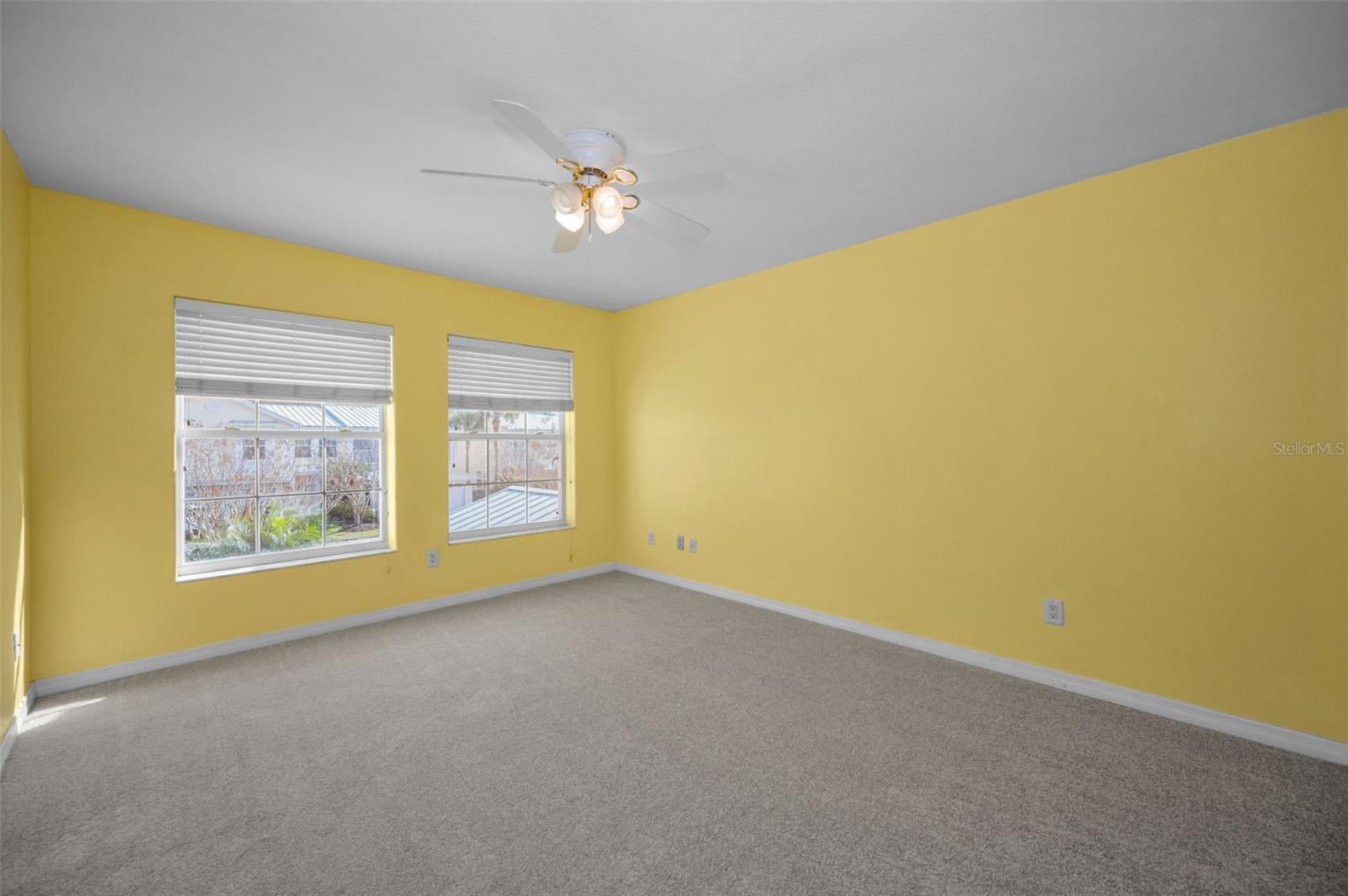 Image 18 of 62 For 929 Woodbridge Court