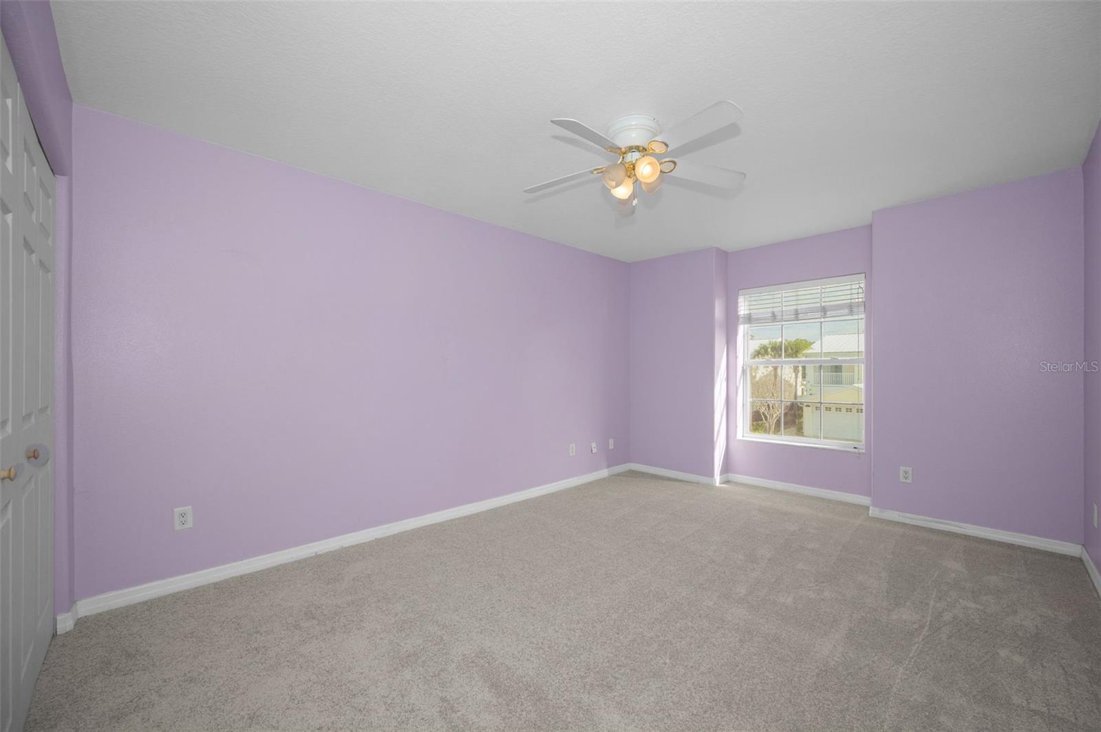 Image 21 of 62 For 929 Woodbridge Court