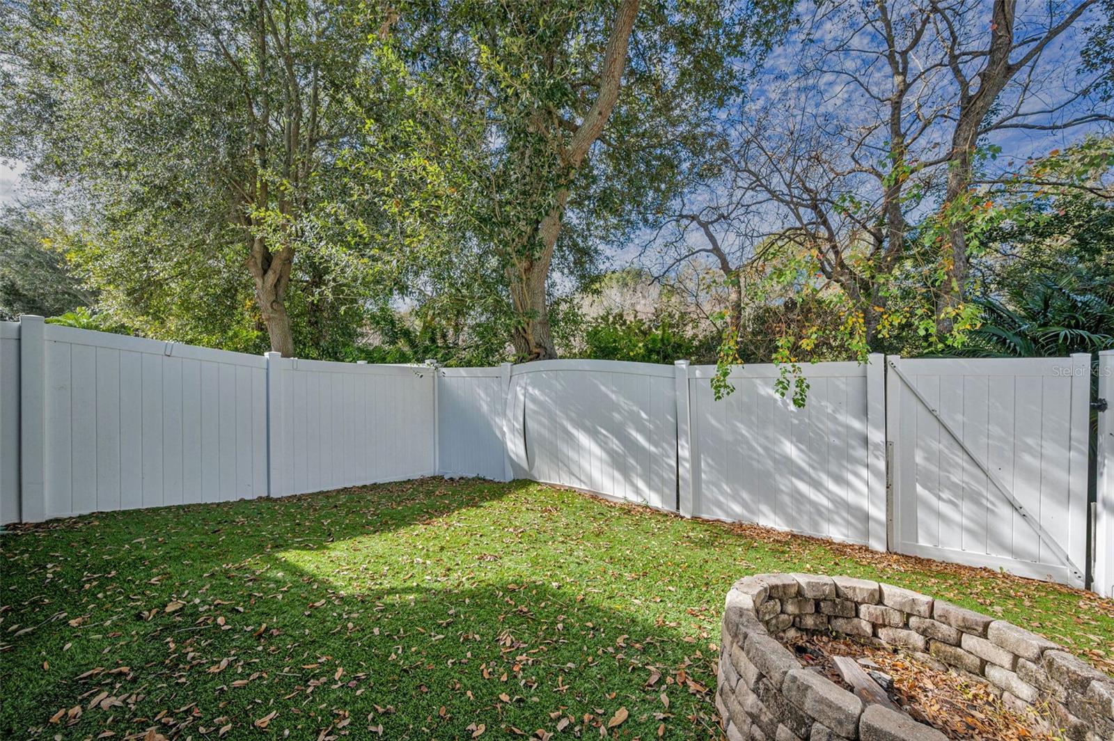 Image 30 of 62 For 929 Woodbridge Court