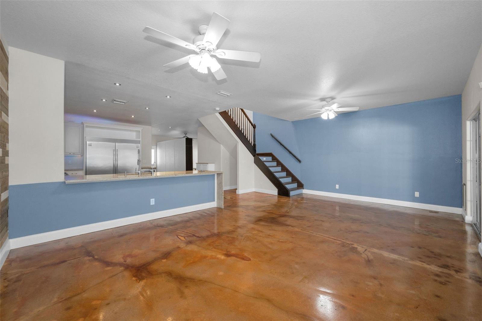 Image 8 of 62 For 929 Woodbridge Court