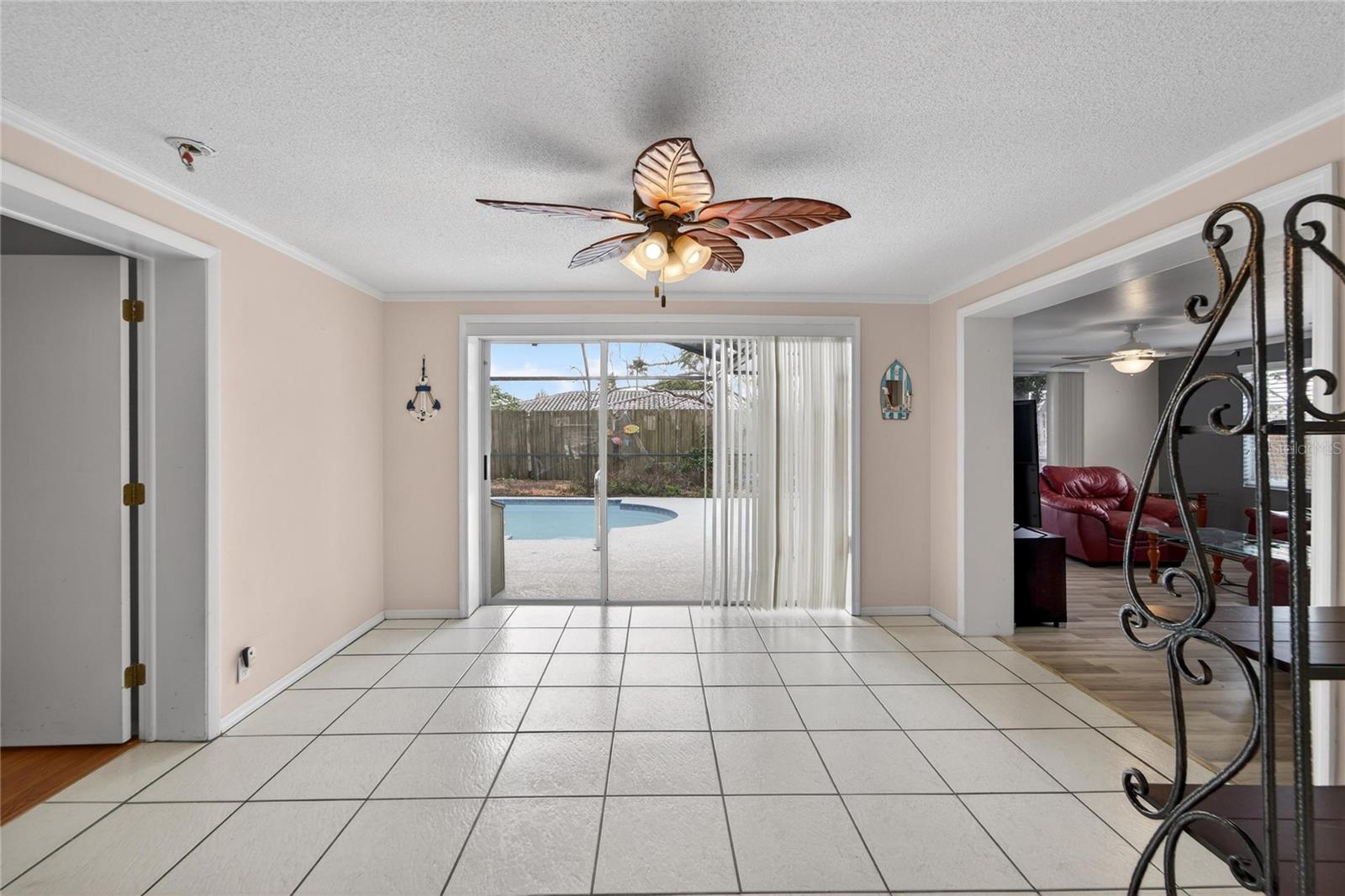 Listing photo id 8 for 7914 Talisman Drive