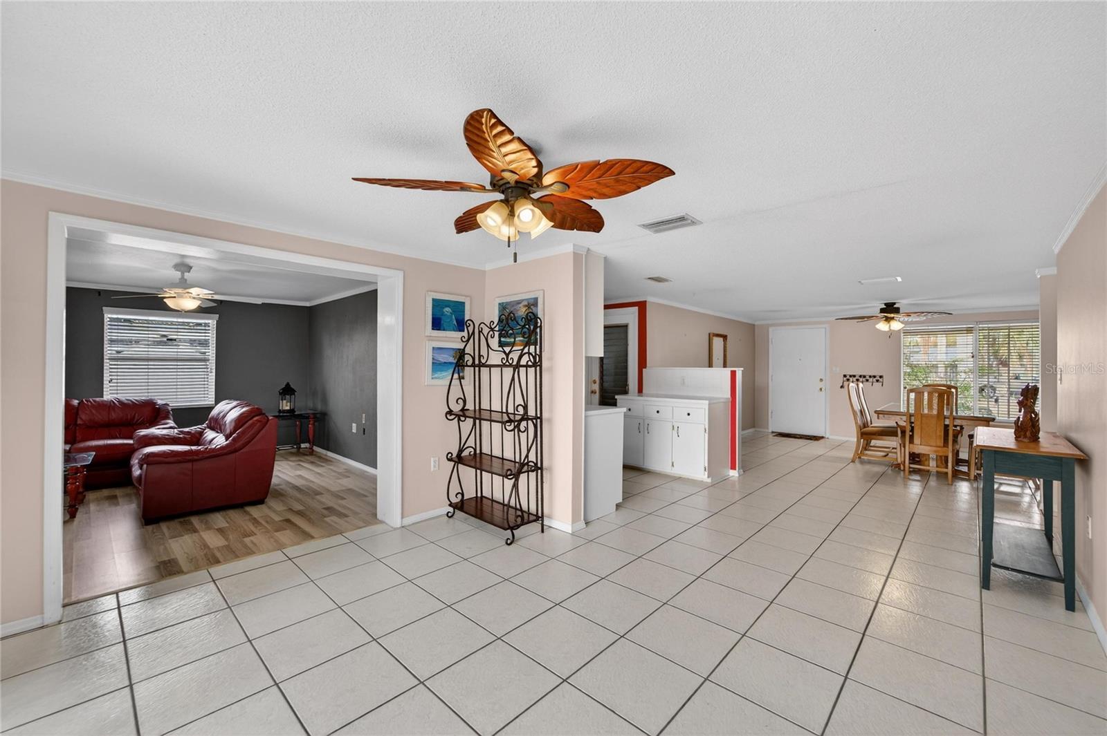Listing photo id 10 for 7914 Talisman Drive