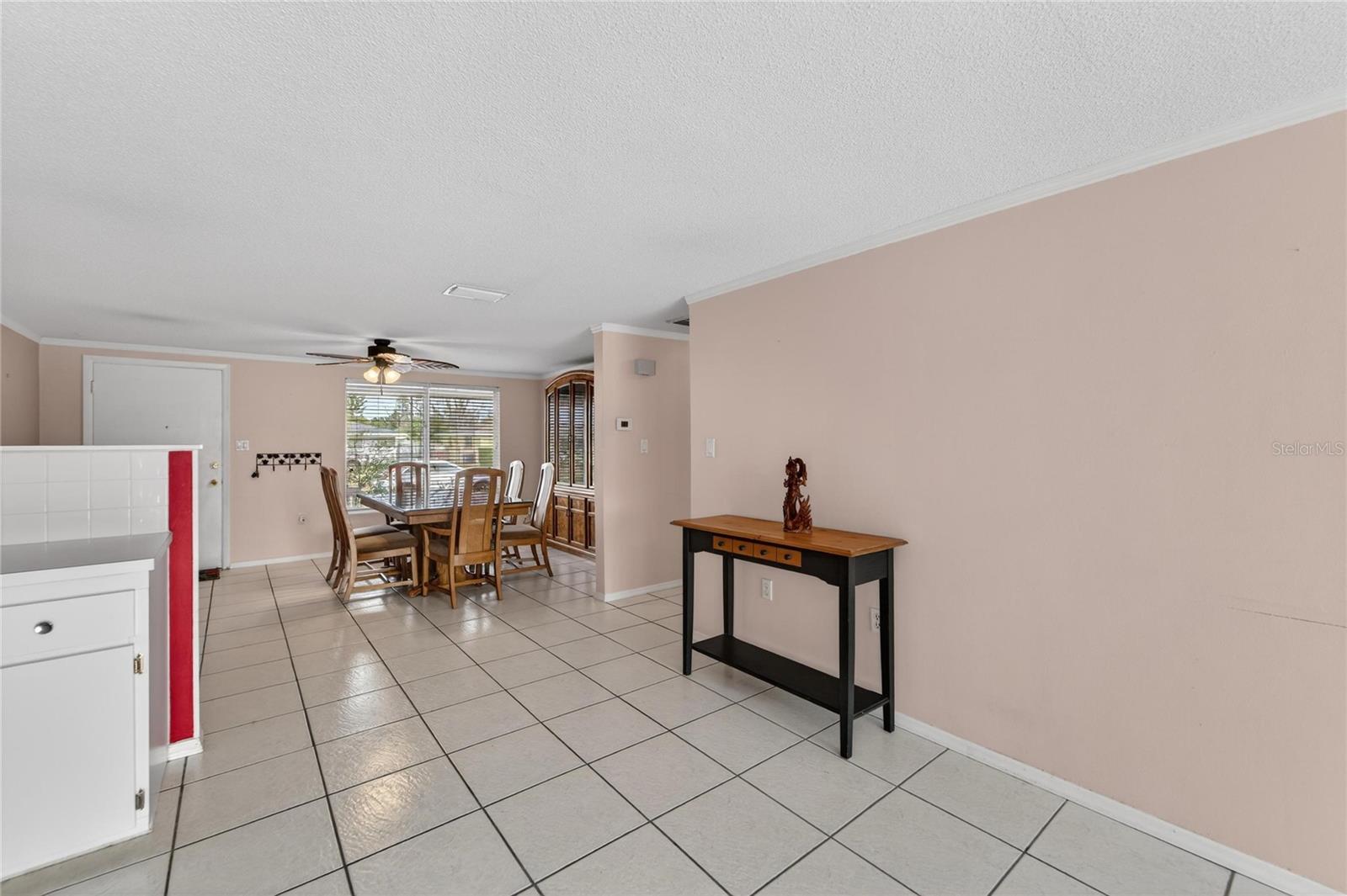 Listing photo id 13 for 7914 Talisman Drive