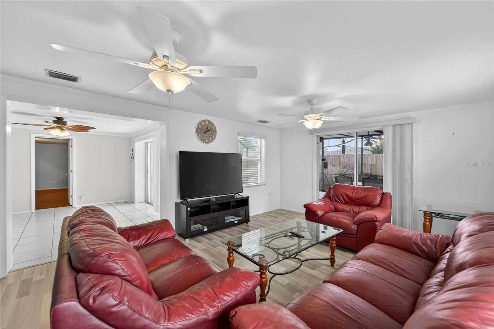 Listing photo id 4 for 7914 Talisman Drive