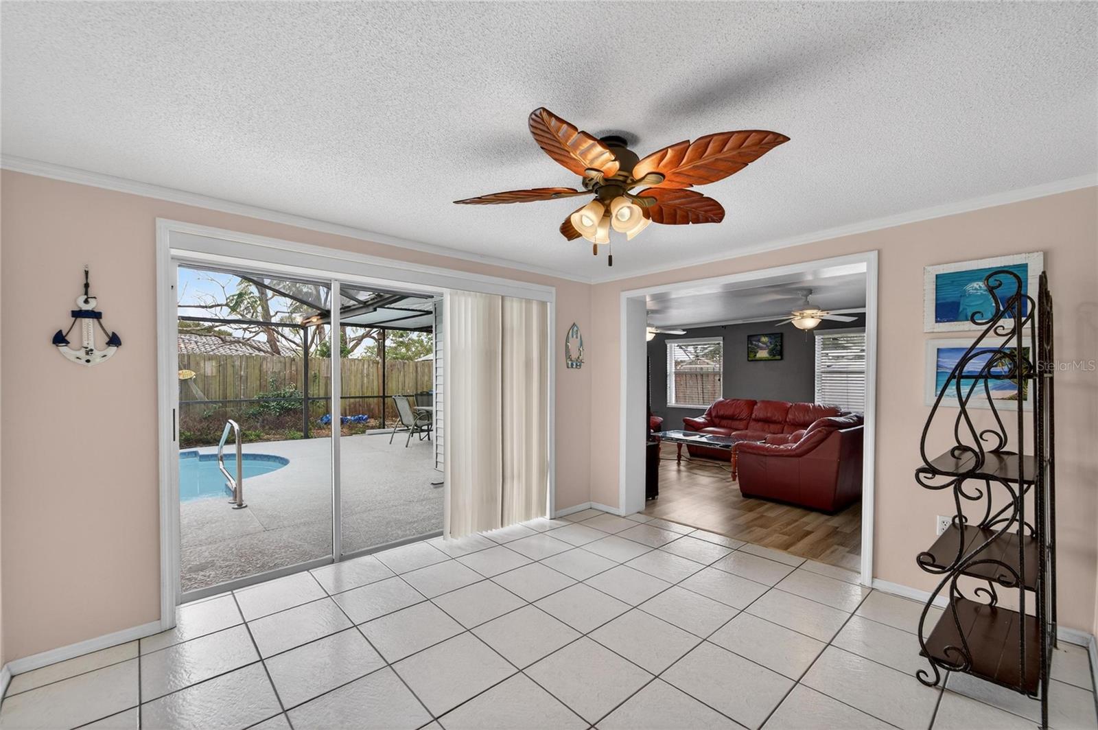 Listing photo id 7 for 7914 Talisman Drive