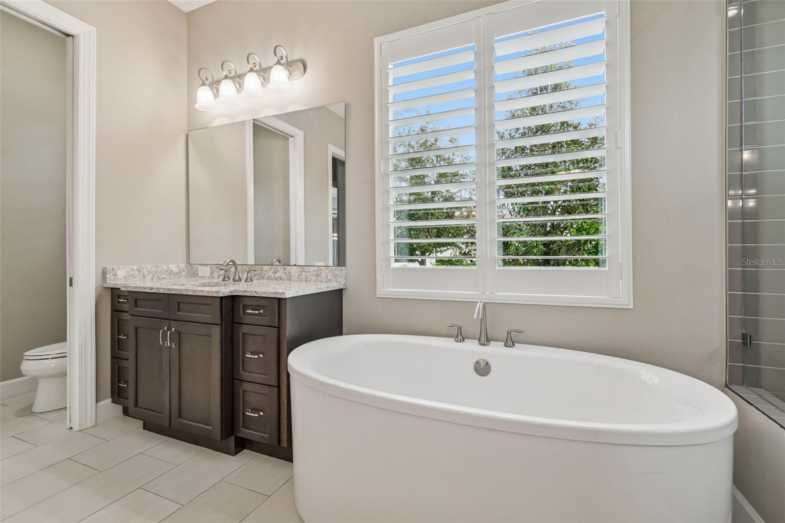 Image 28 of 77 For 10605 Sabella Drive