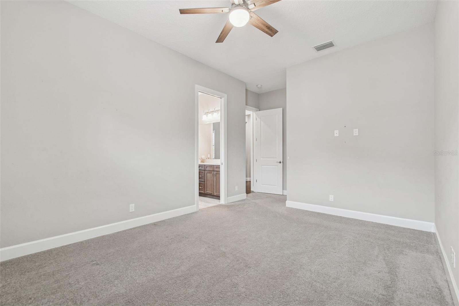 Image 40 of 77 For 10605 Sabella Drive