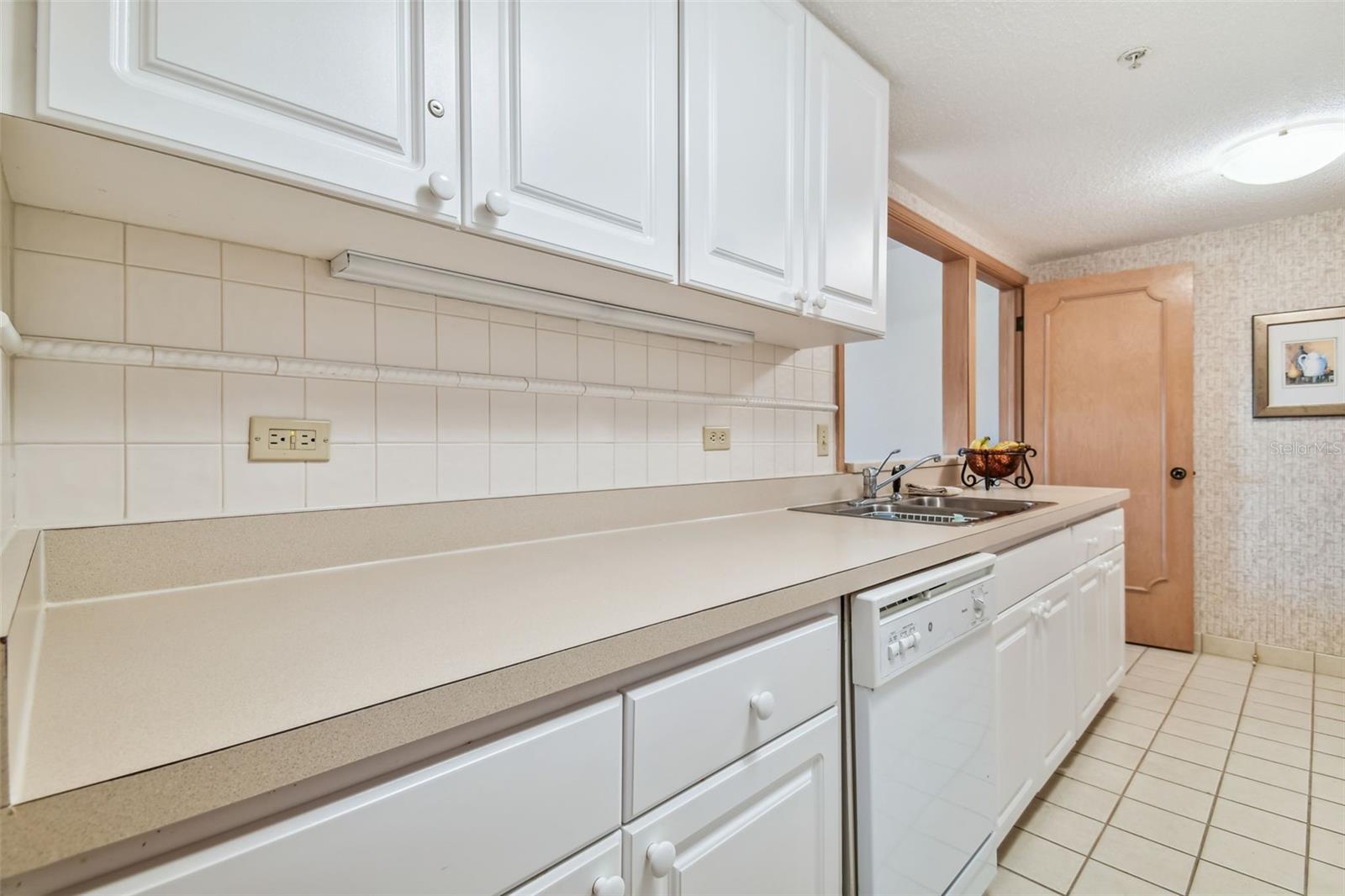 Image 17 of 71 For 36750 Us Highway 19 N 13303