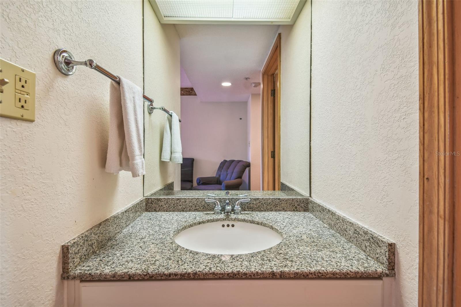 Image 34 of 71 For 36750 Us Highway 19 N 13303