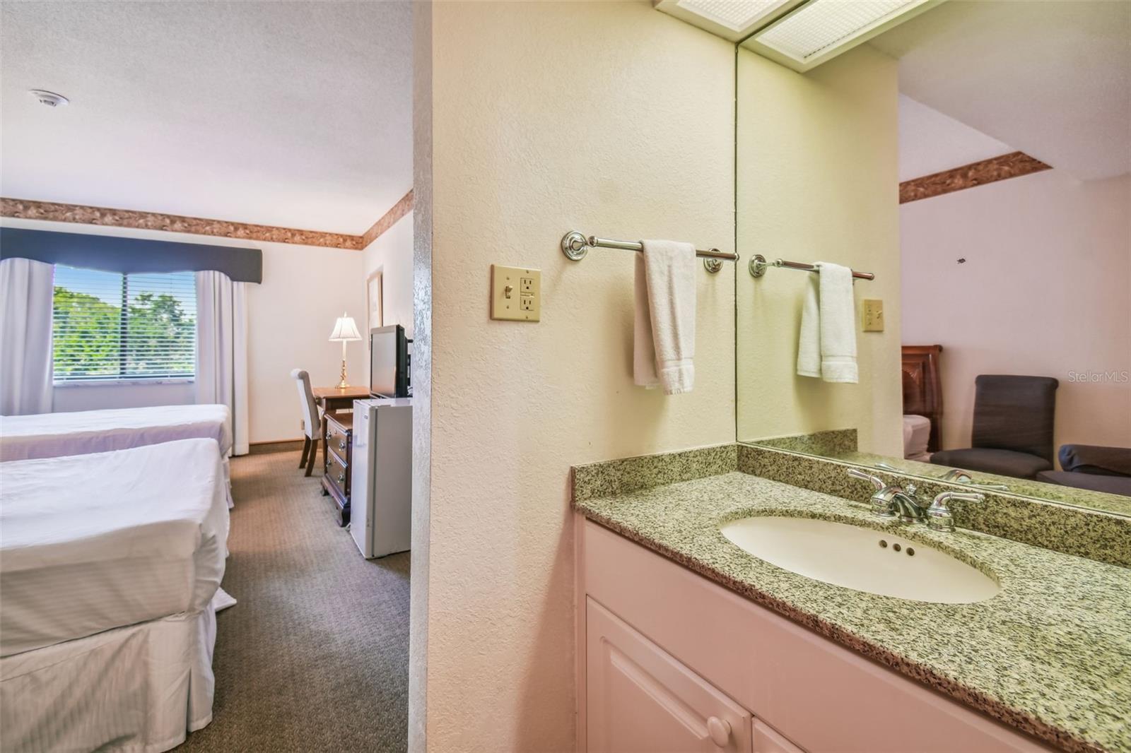 Image 35 of 71 For 36750 Us Highway 19 N 13303