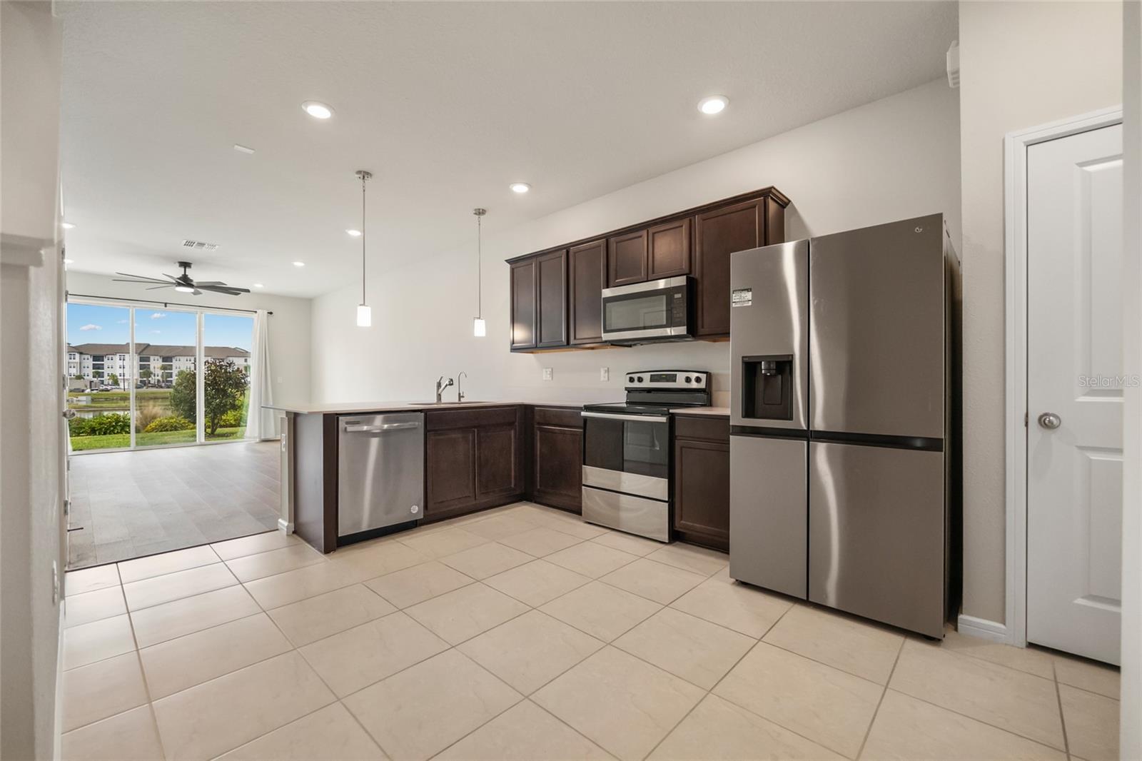 Image 7 of 45 For 5489 Elmview Crossing