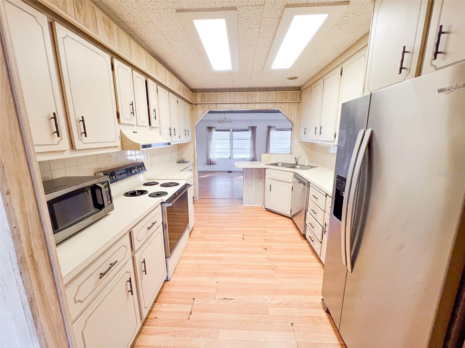 Image 4 of 13 For 29129 Johnston Road 2557