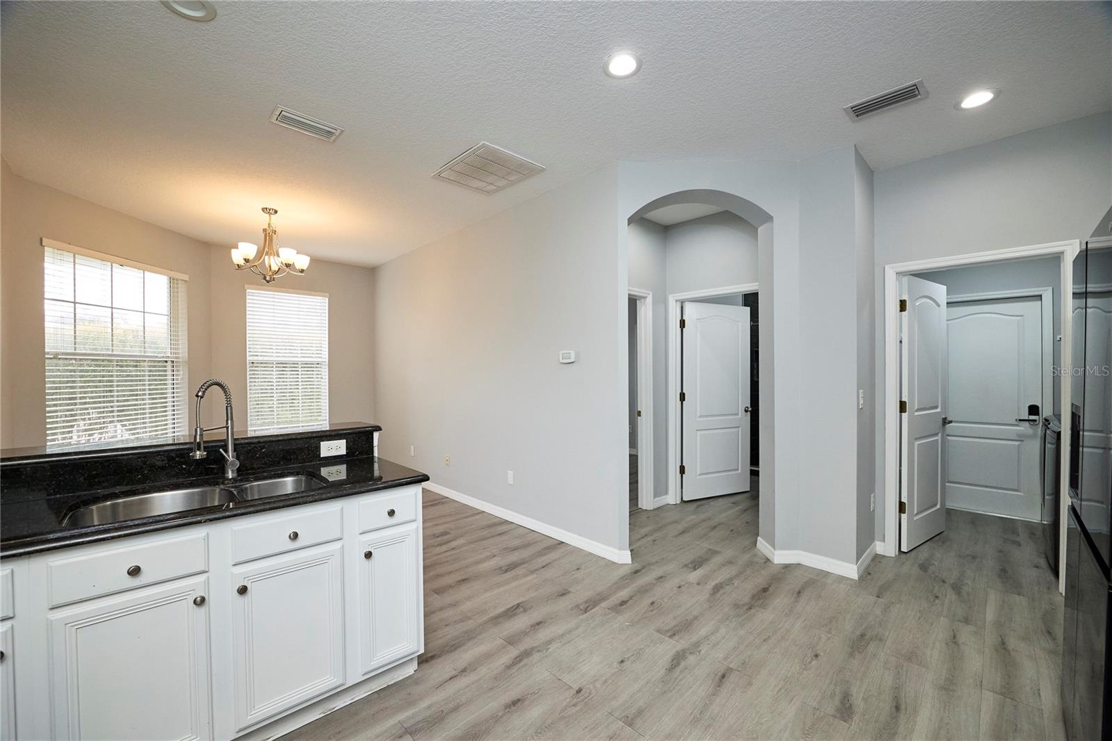 Image 11 of 38 For 3433 Chapel Creek Circle