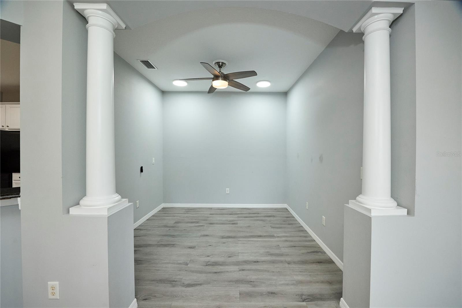 Image 16 of 38 For 3433 Chapel Creek Circle