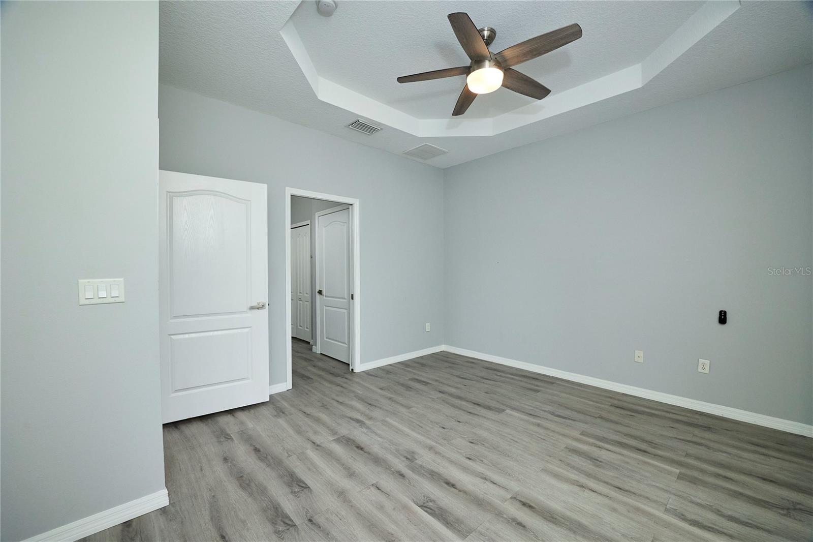 Image 21 of 38 For 3433 Chapel Creek Circle