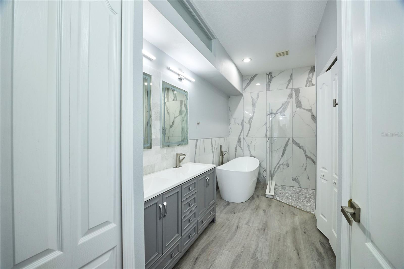 Image 22 of 38 For 3433 Chapel Creek Circle