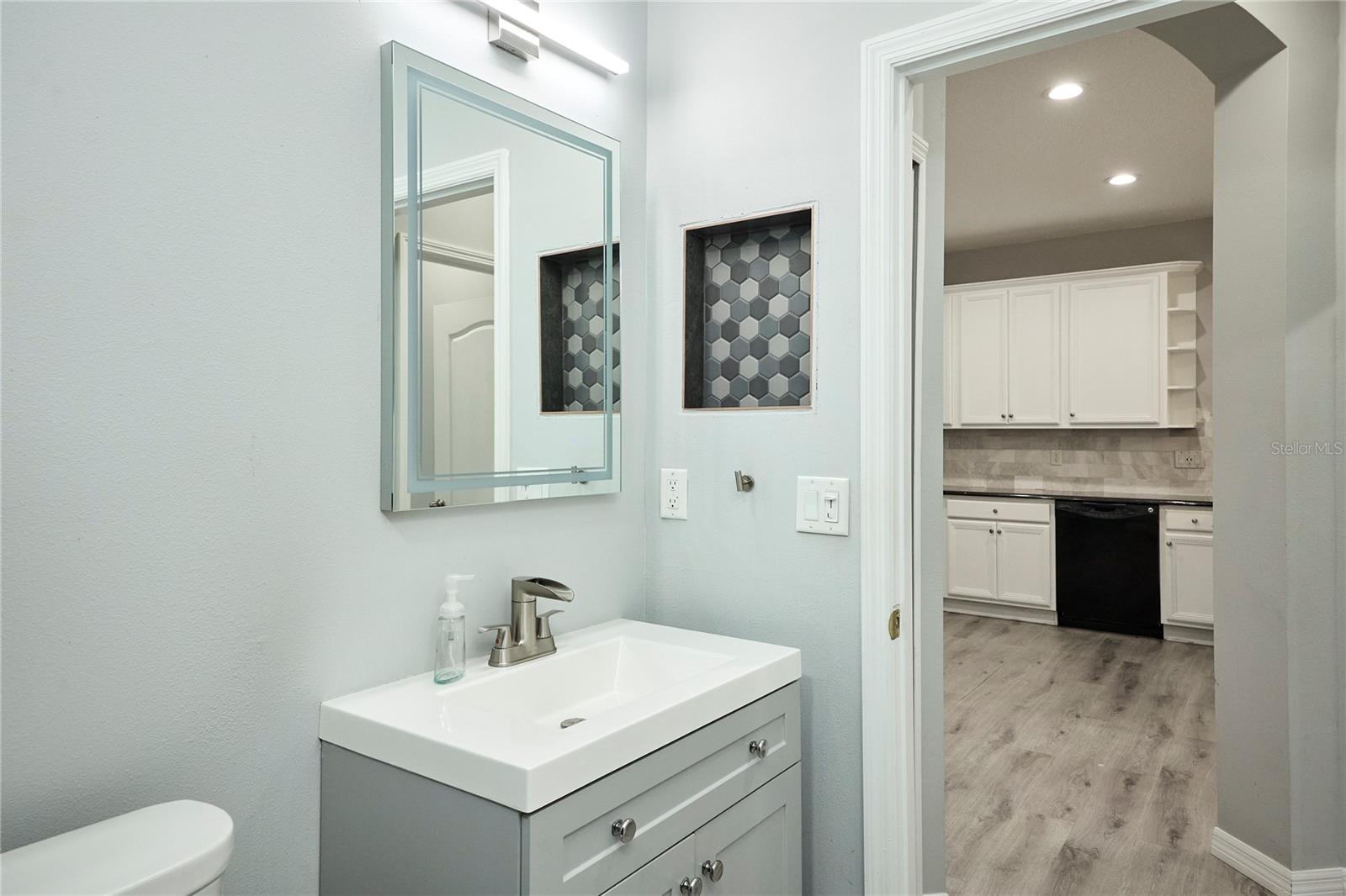 Image 30 of 38 For 3433 Chapel Creek Circle